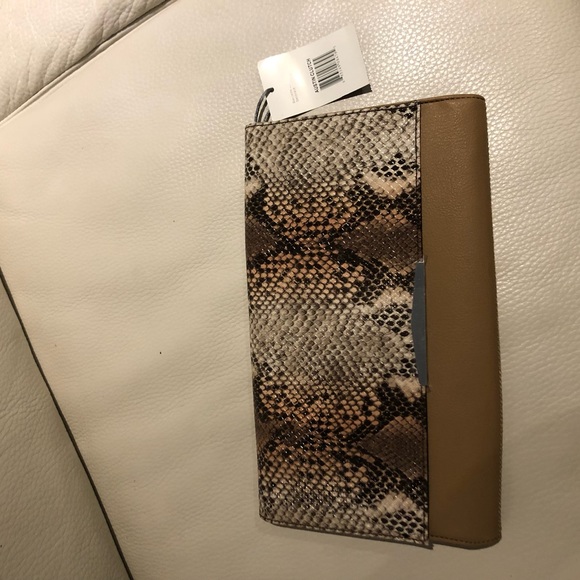 Danielle Nicole/New York; Natural Austin Clutch; tag still on; never used - Picture 2 of 3